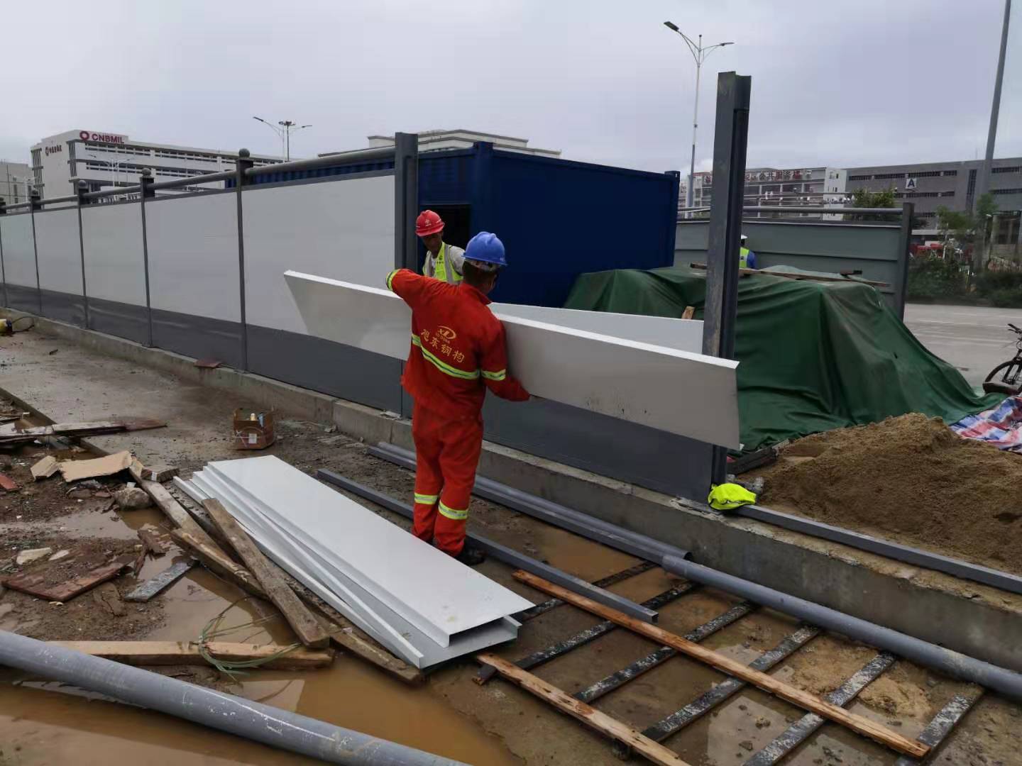 旭東PVC圍擋：超強實力，與您共同認證！